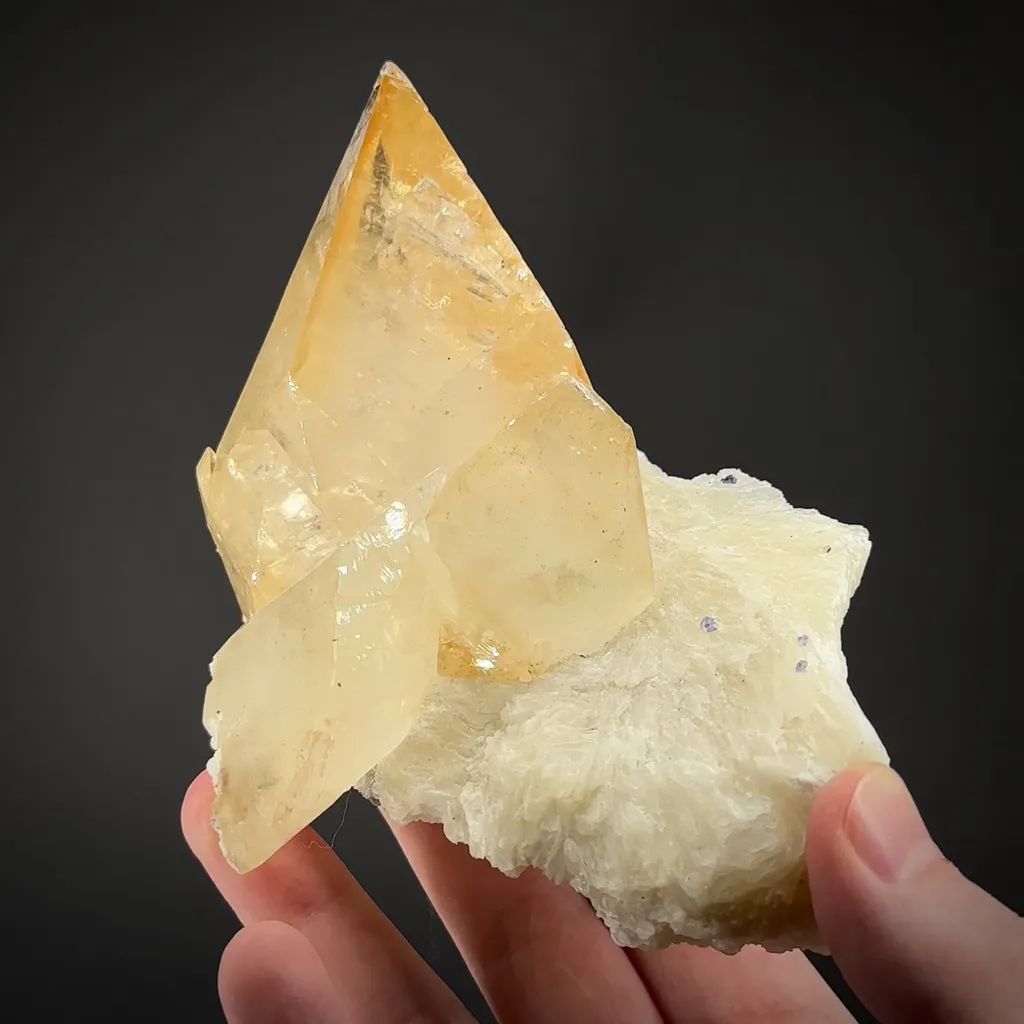 Calcite on Baryte image