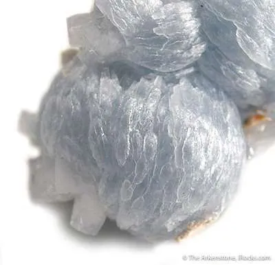 Calcite on Brucite - image 2