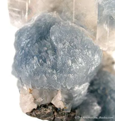Calcite on Brucite - image 4