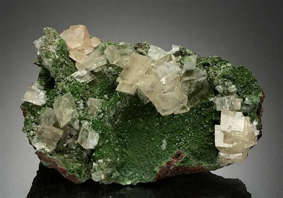 Calcite on Conichalcite image