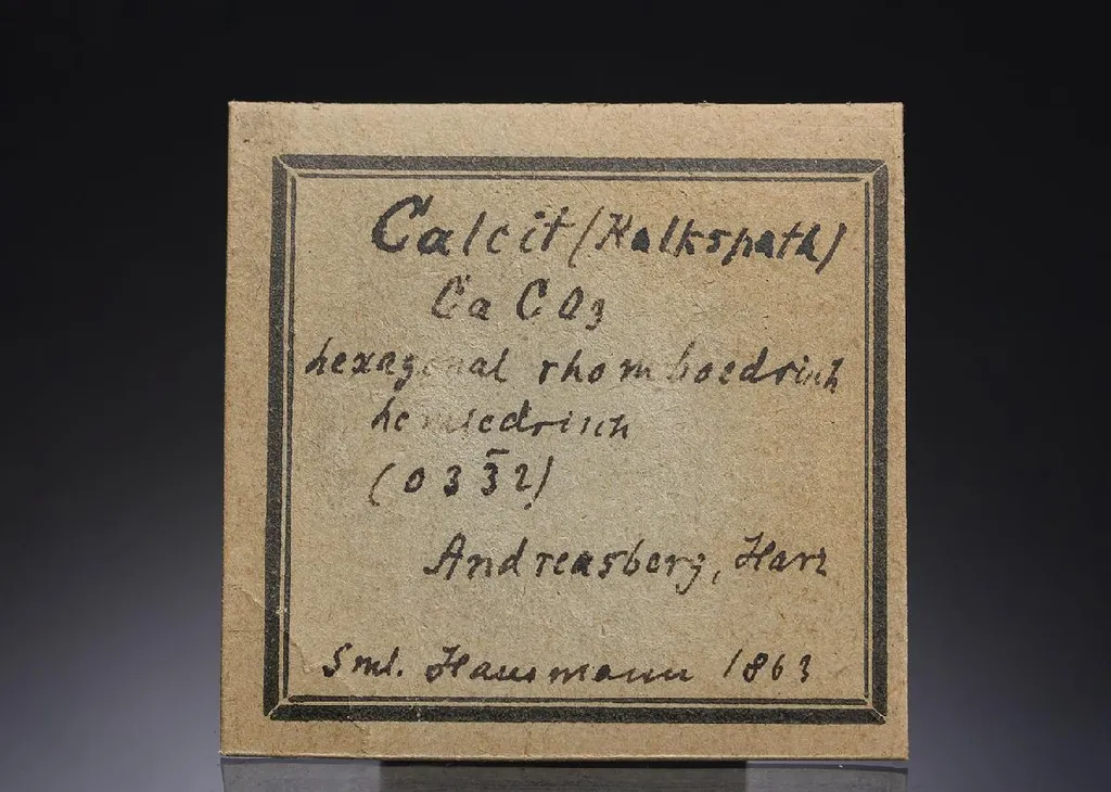 Calcite on Dyscrasite