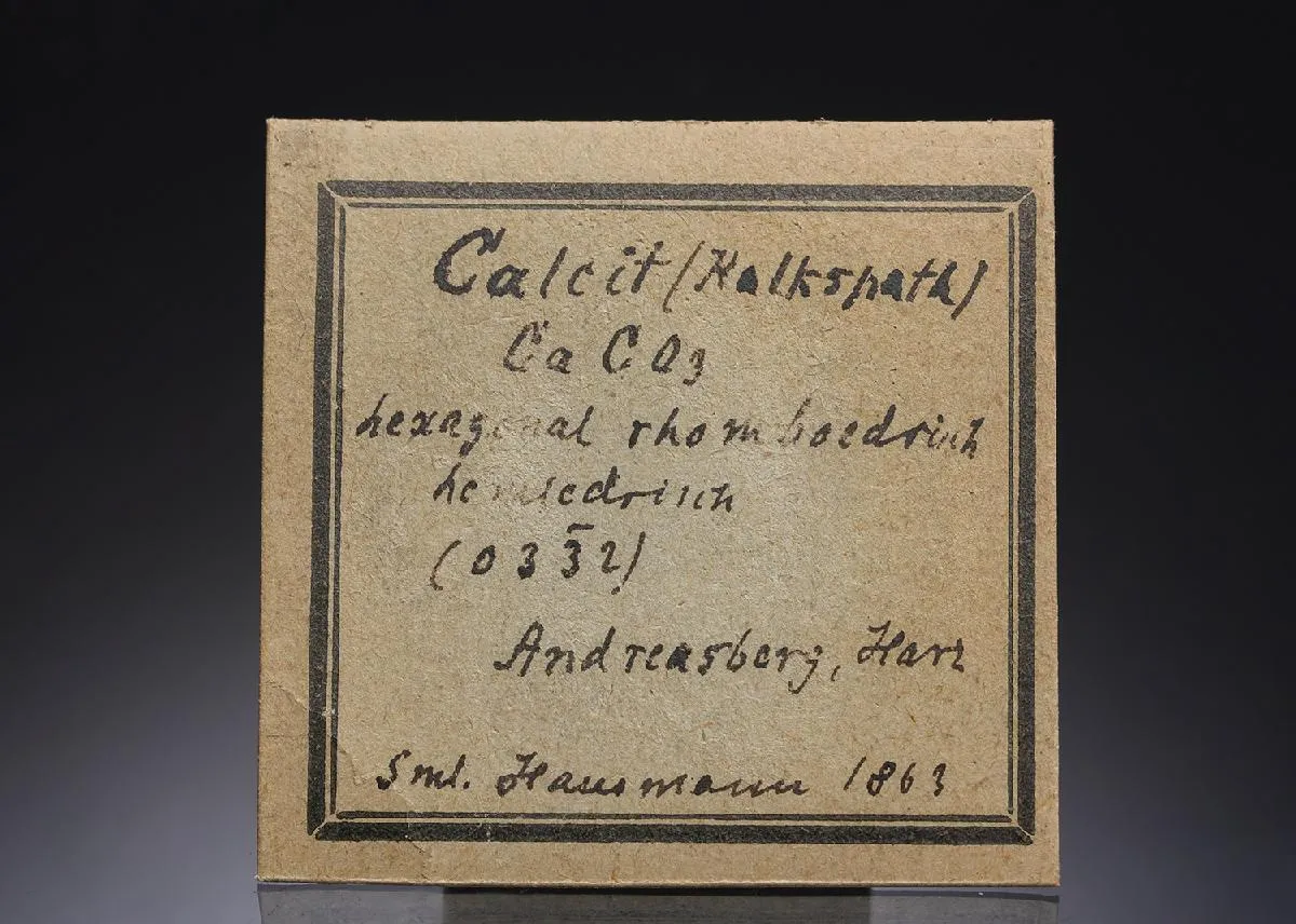 Calcite on Dyscrasite - image 1