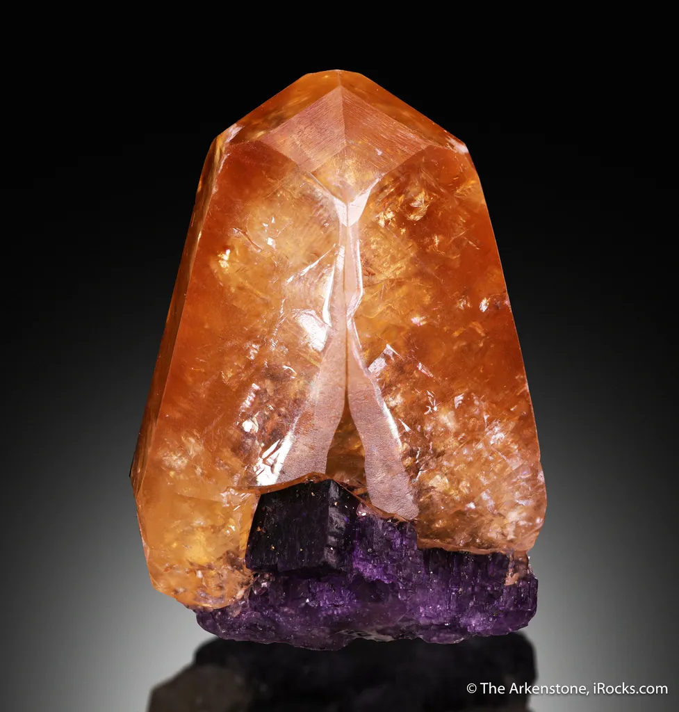 Calcite on Fluorite image