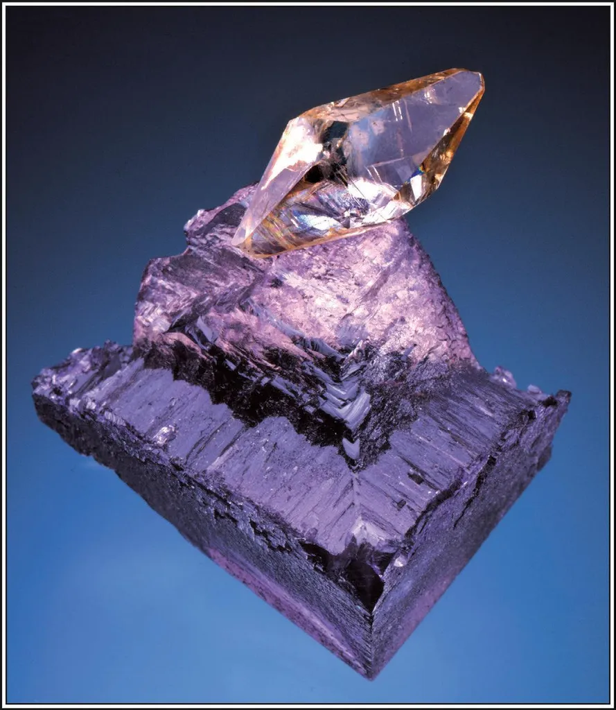 Calcite on Fluorite image