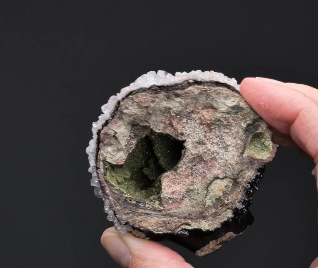 Calcite on Goethite - image 2