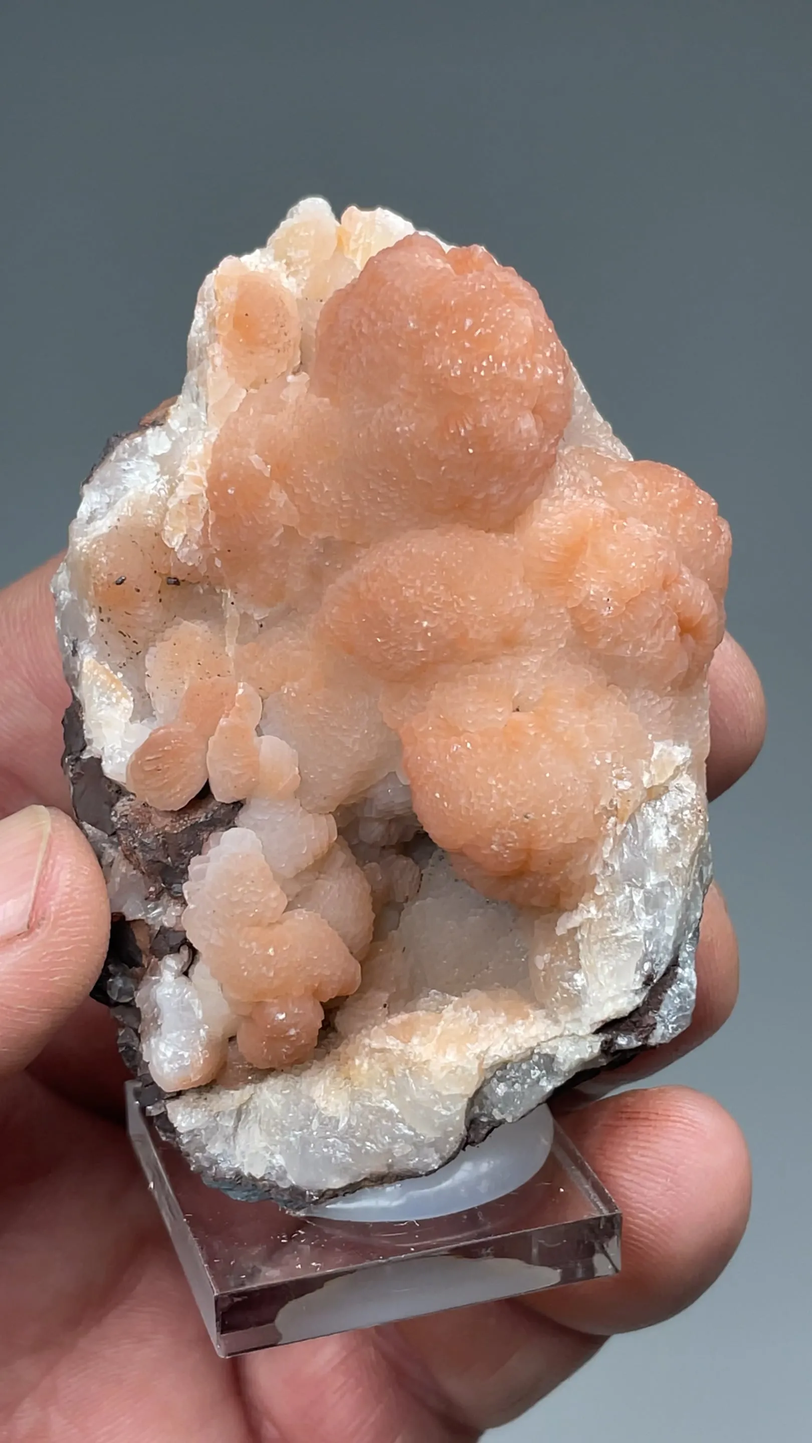 Calcite on Hematite - image 2