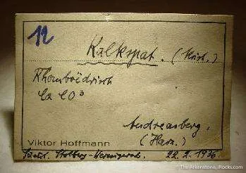 Calcite on Quartz - image 3