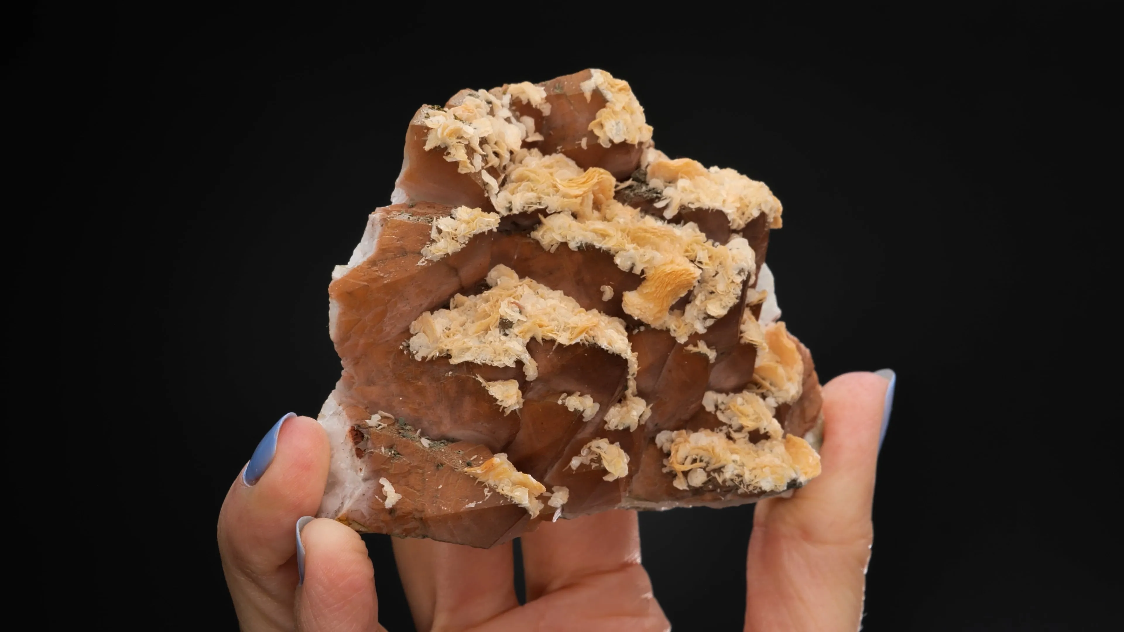 Calcite on Quartz - image 2