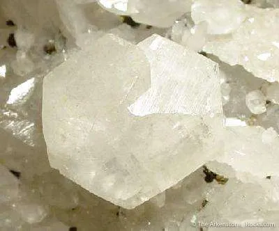 Calcite on Quartz - image 2