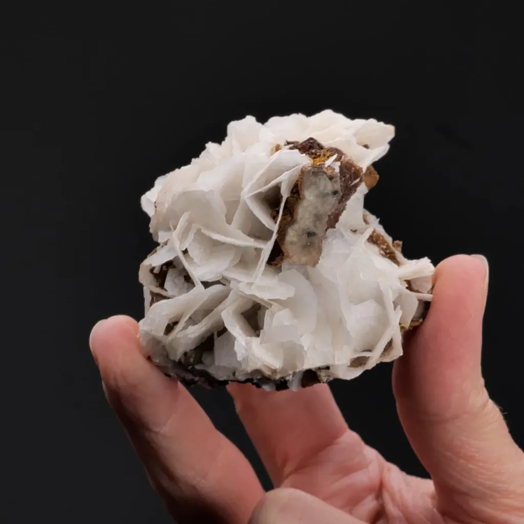 Calcite on Quartz - image 2