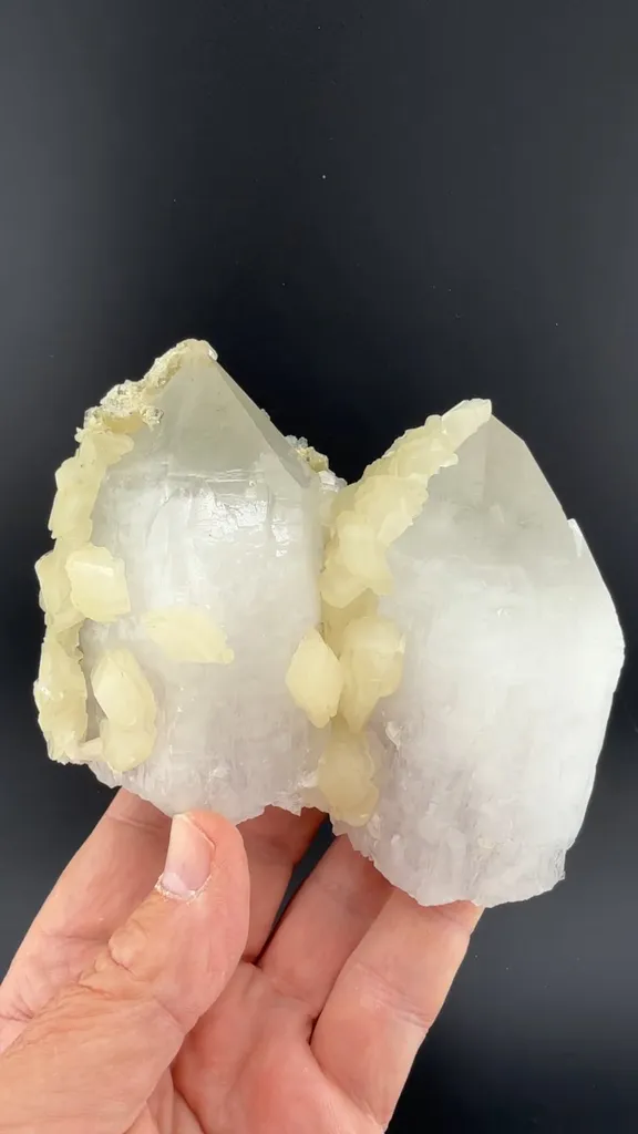 Calcite on Quartz image