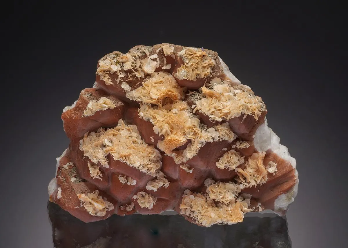 Calcite on Quartz - image 1