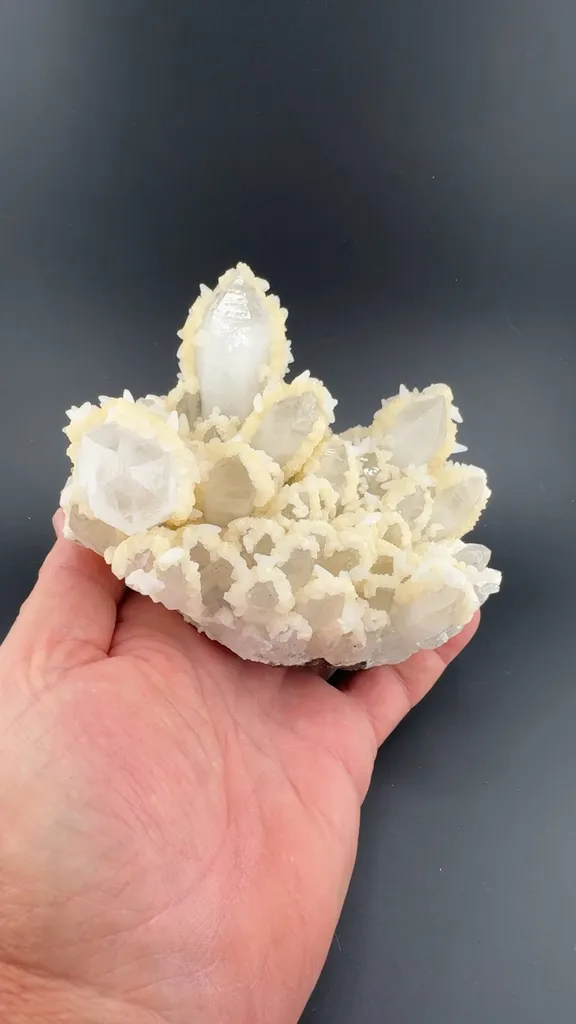 Calcite on Quartz image