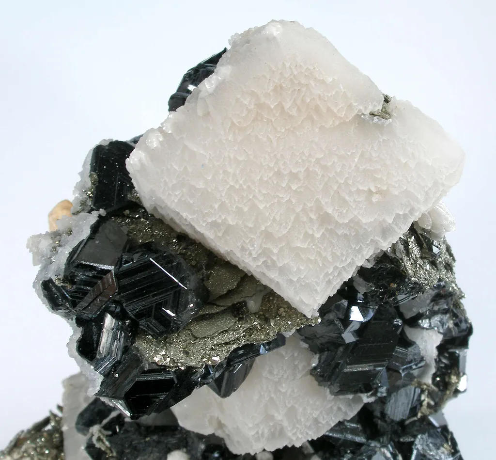 Calcite on Sphalerite and Pyrite - image 3