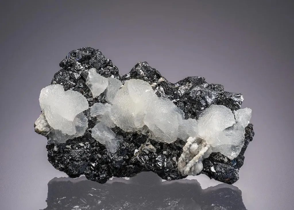 Calcite on Sphalerite image