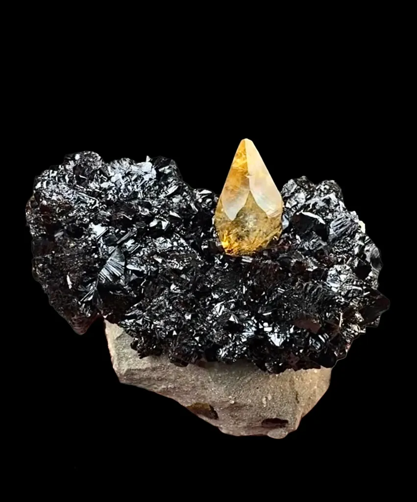 Calcite on Sphalerite from the Elmwood Complex in Tennessee image