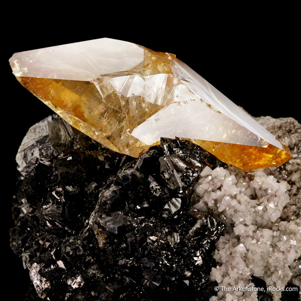 Calcite on Sphalerite, with Dolomite image