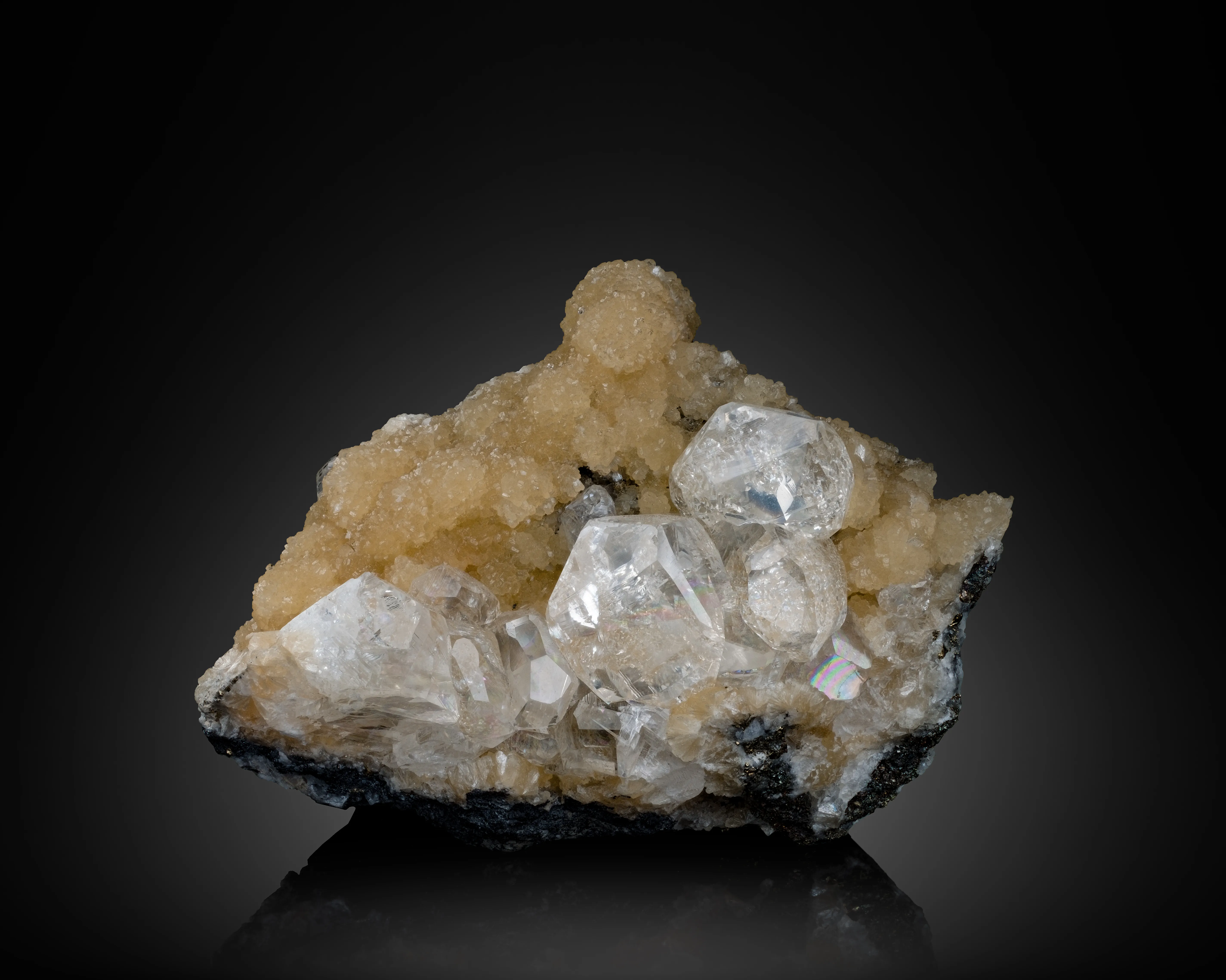 Calcite on Stellerite - image 2
