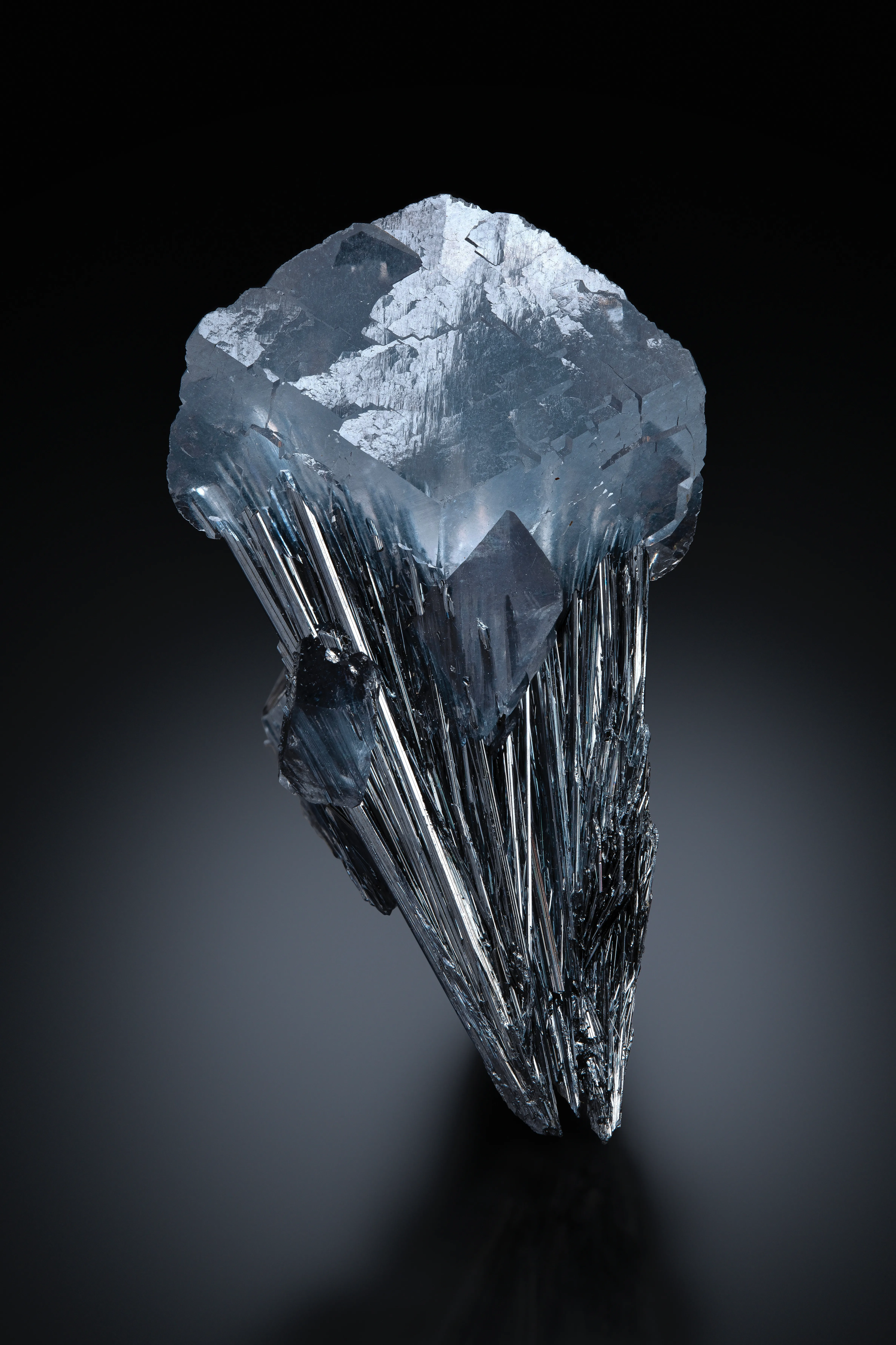 Calcite on Stibnite - image 1