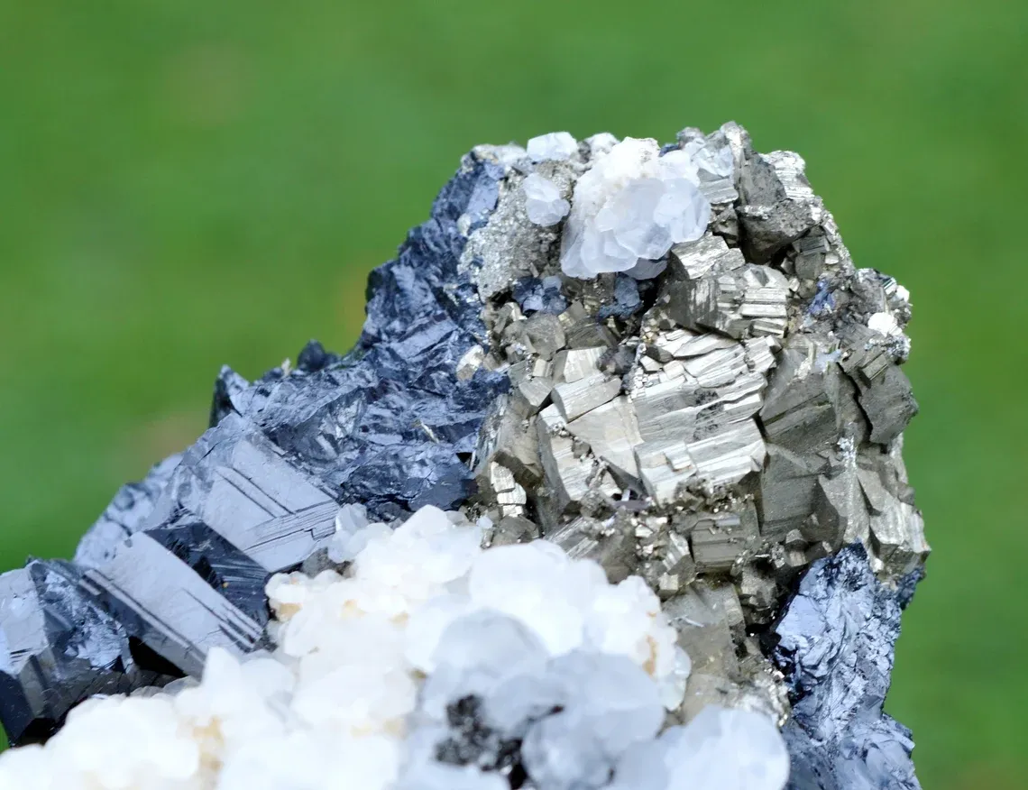Calcite Pyrite Sphalerite 590 grams - Trepča complex, Mitrovica, Mitrovica District, Kosovo - image 7