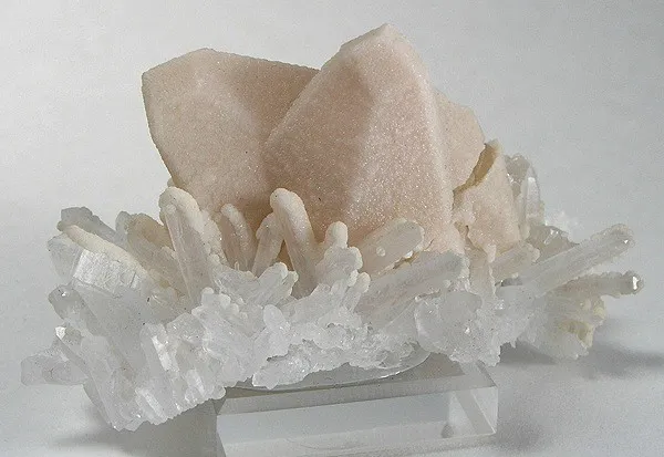 Calcite, Quartz image