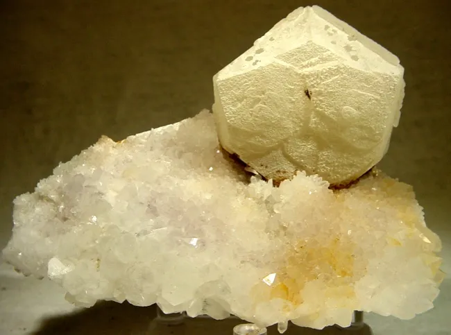 Calcite, Quartz (Var: Amethyst) image
