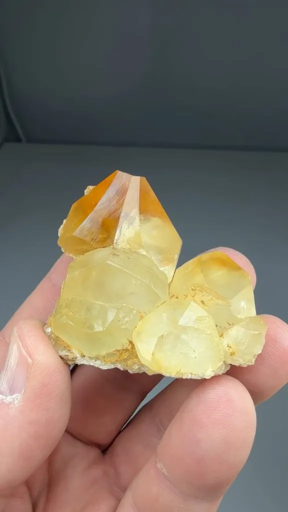 Calcite (repaired) - image 2