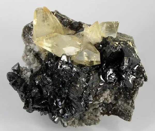 Calcite, Sphalerite, Dolomite image