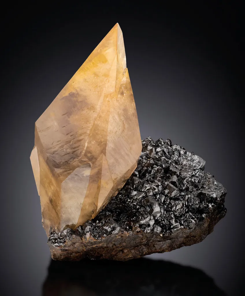 Calcite, Sphalerite image