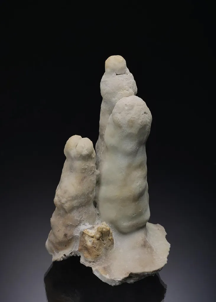 CALCITE Stalagmites image