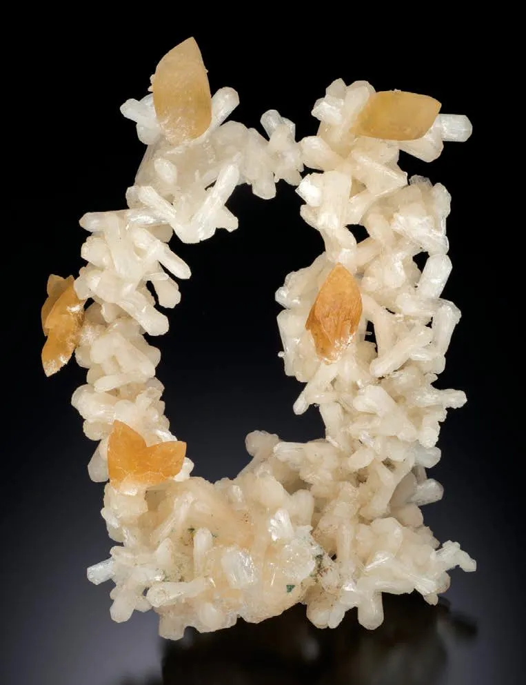 Calcite, Stilbite - image 1