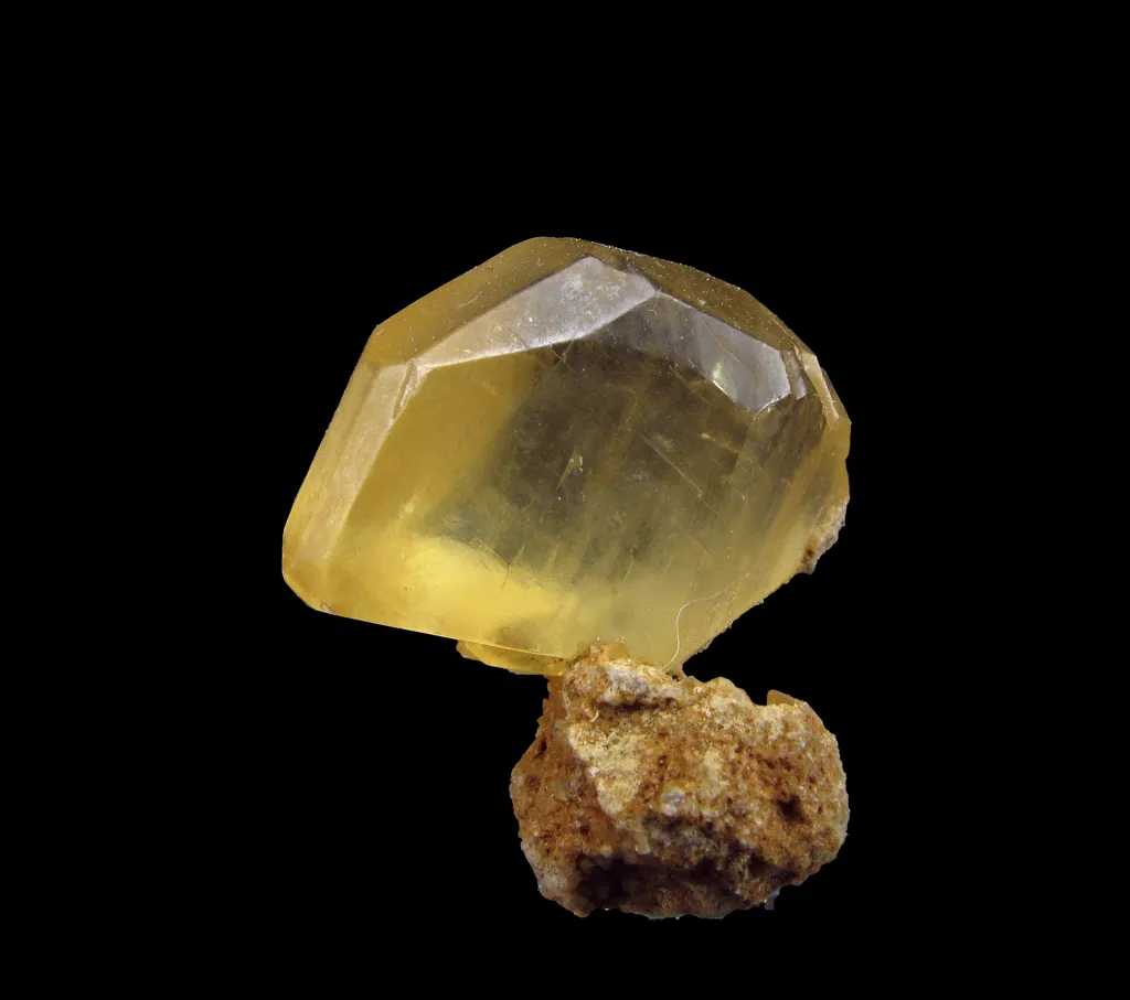 Calcite (twin) - image 2