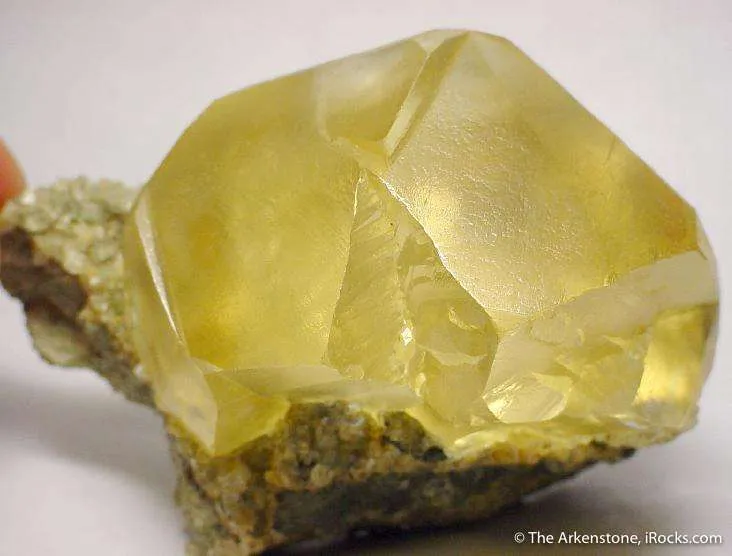 Calcite (Twinned) - image 2