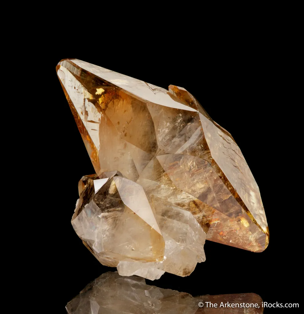 Calcite (Twinned) - image 6