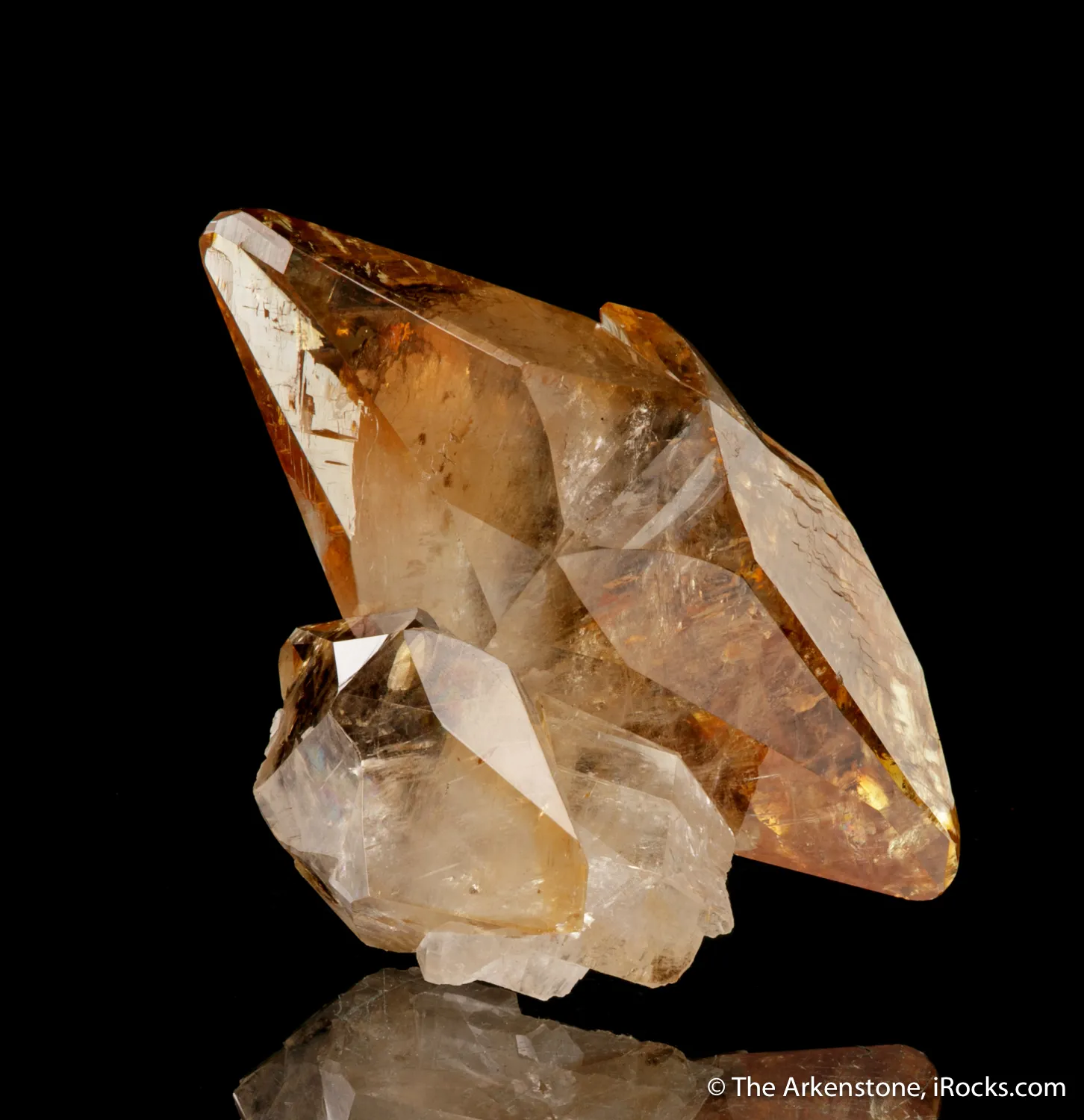 Calcite (Twinned) - image 5