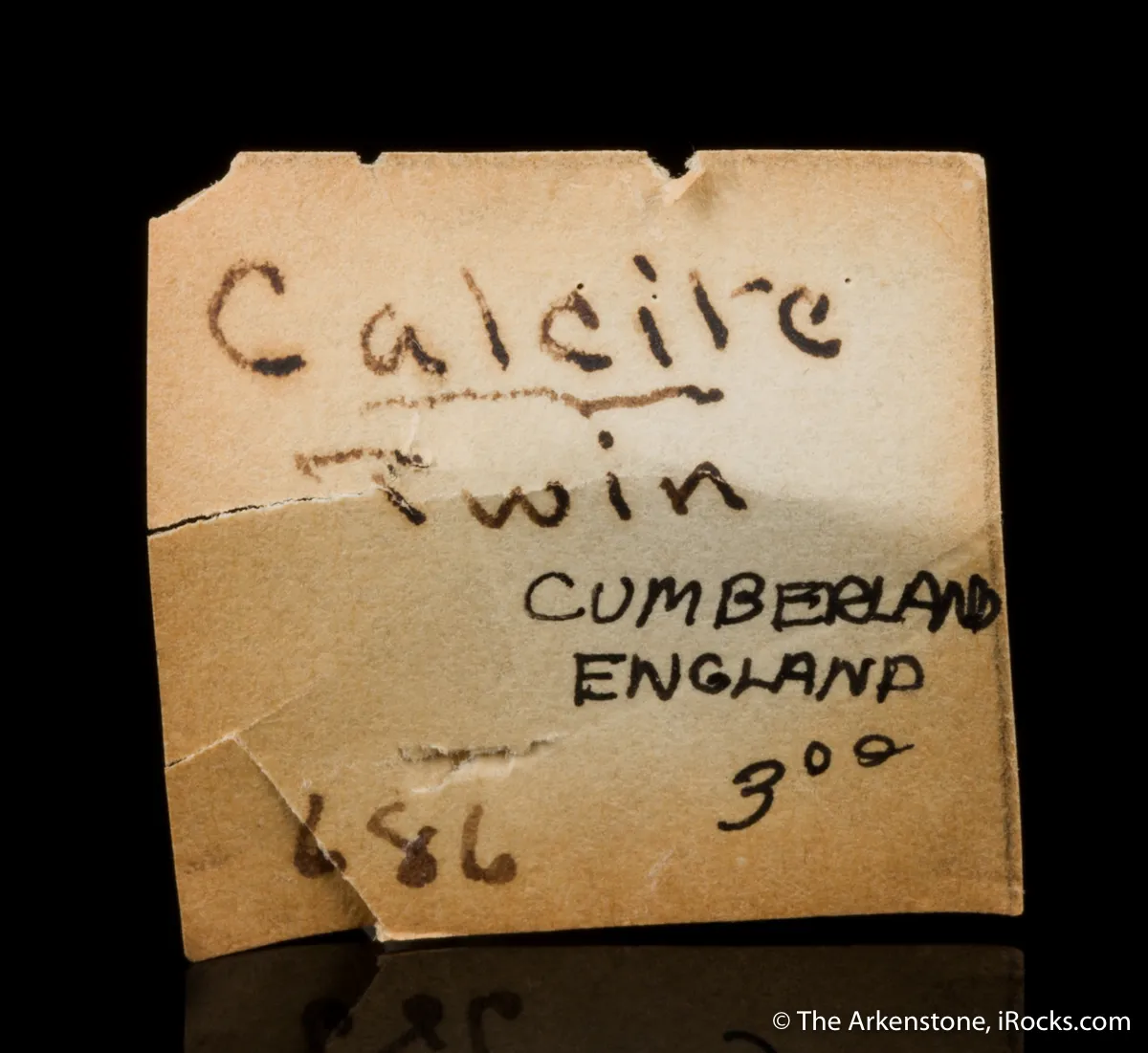 Calcite (twinned) - image 4