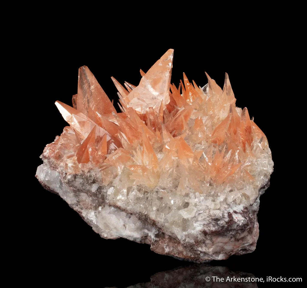 Calcite (twinned) - image 3
