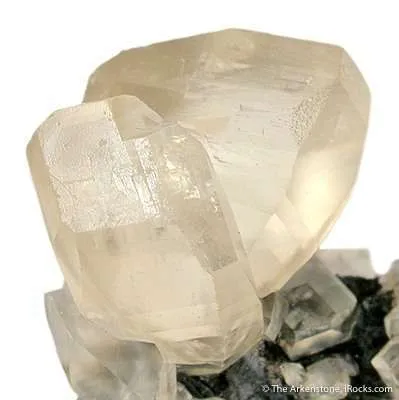 Calcite (Twinned) - image 2