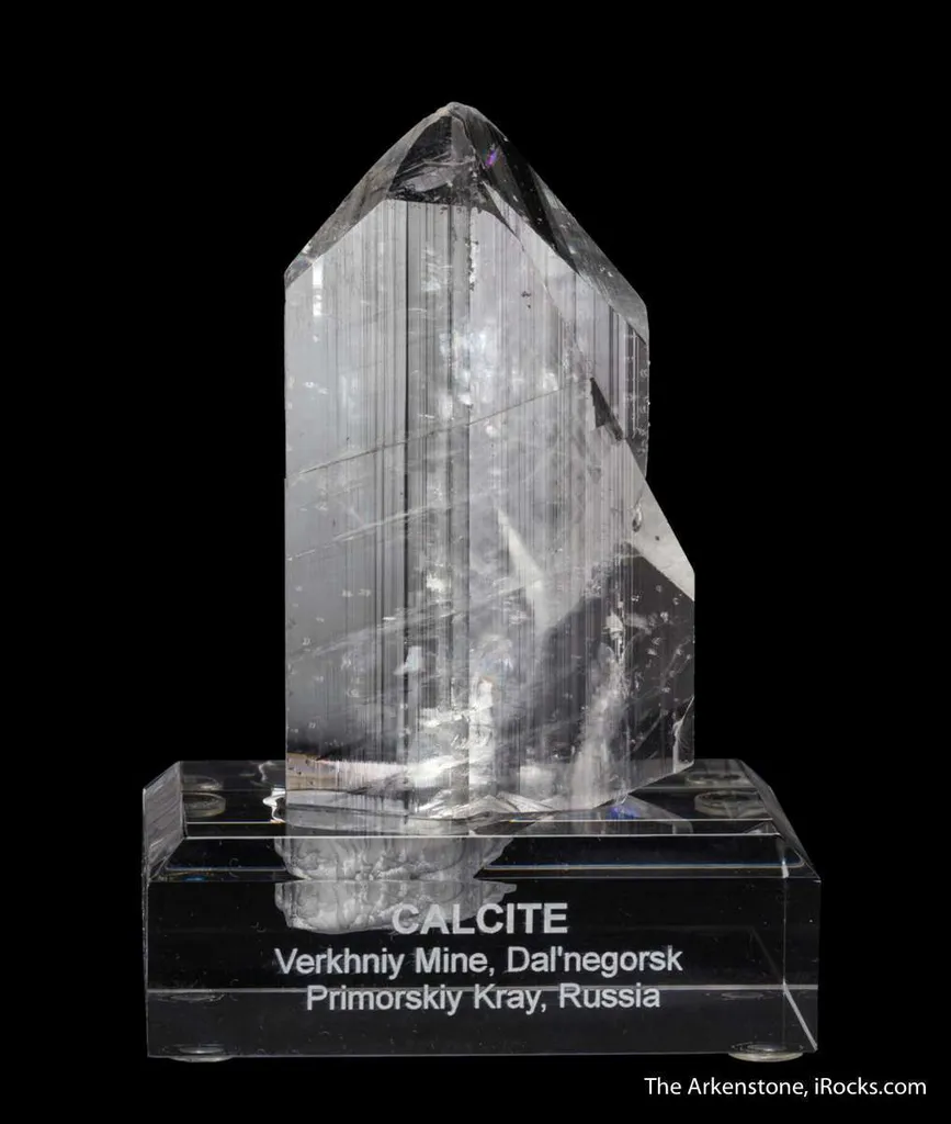 Calcite (Twinned) - image 6