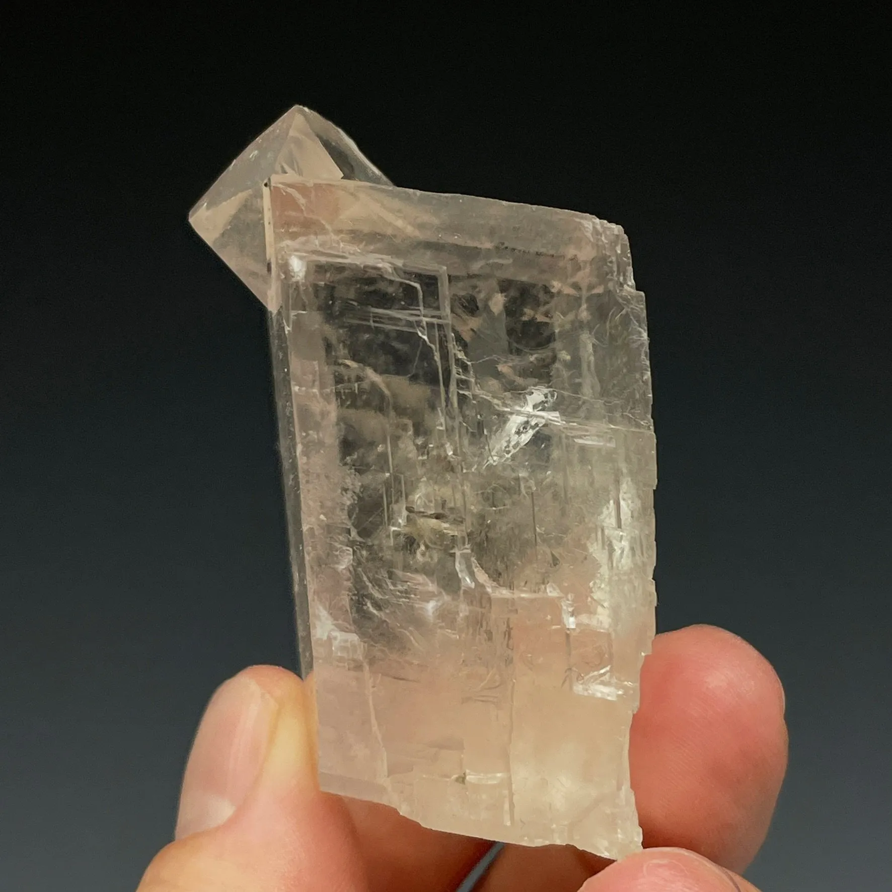 Calcite Twinned - image 4