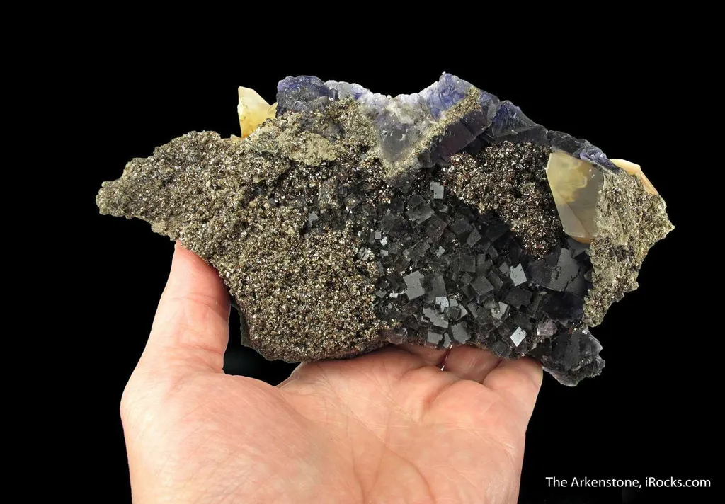 Calcite (twinned) (fl) - image 3