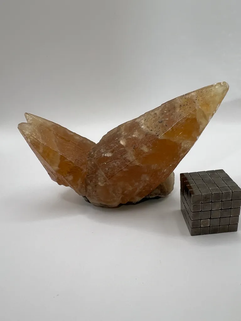 Calcite Twins - Brushy Creek Mine - 10039 - image 4