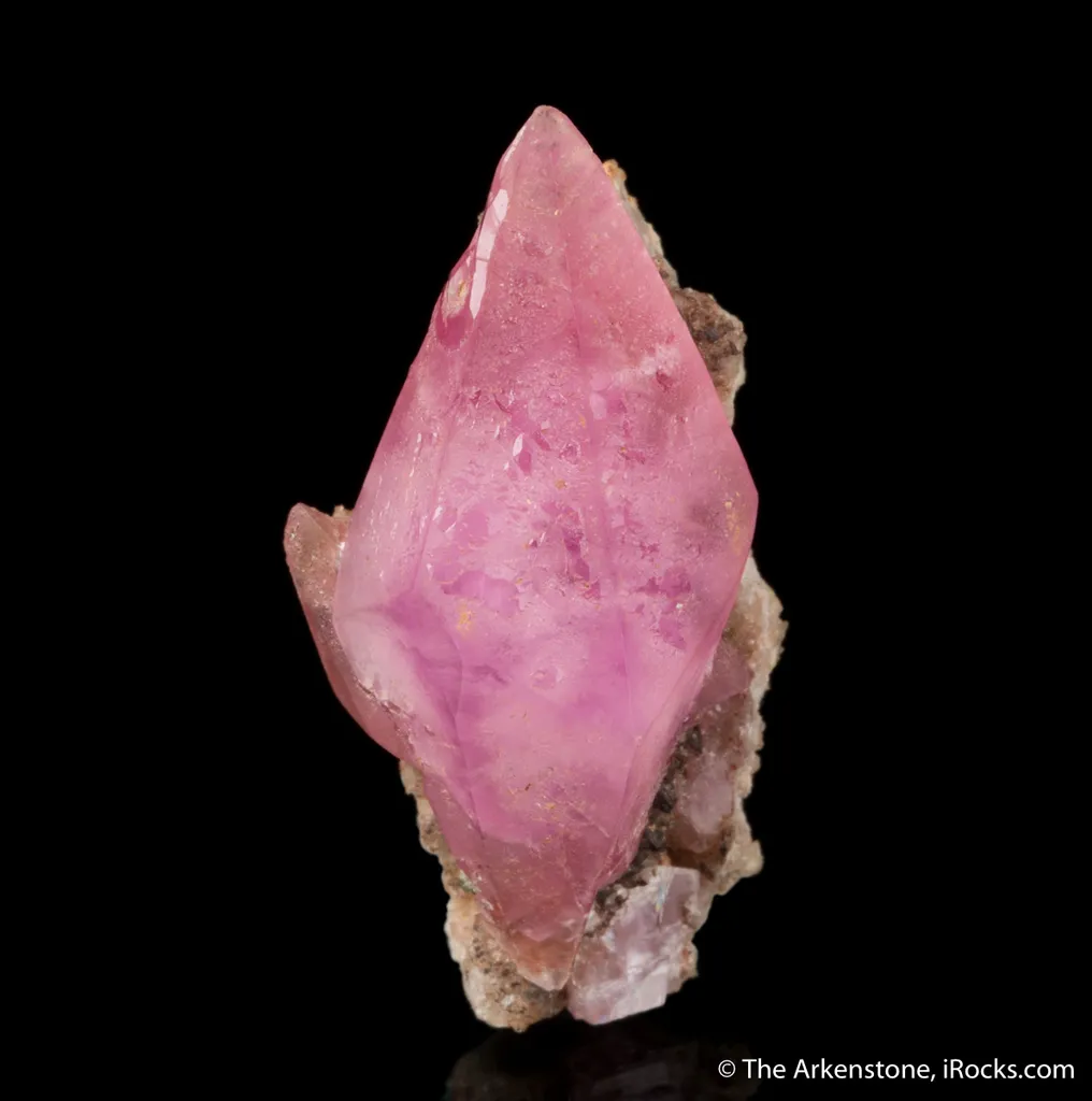 Calcite var. Cobaltoan image