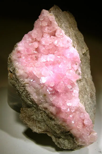 Calcite (Var: Cobaltoan Calcite) image