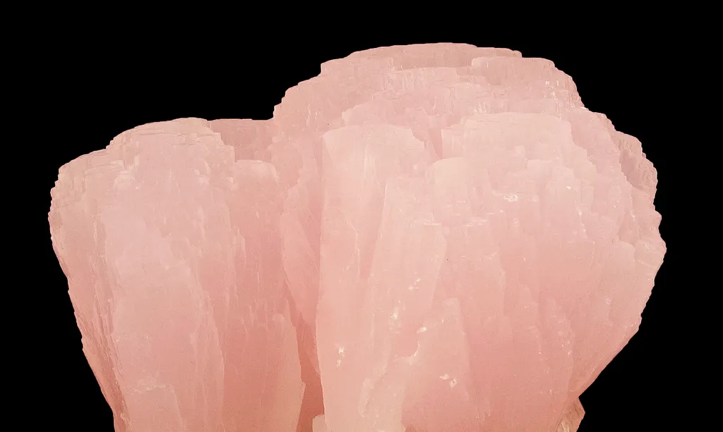Calcite Var. Manganoan - image 2