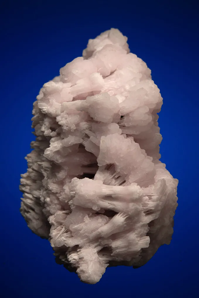 Calcite var. manganoan after KUTNAHORITE - image 3
