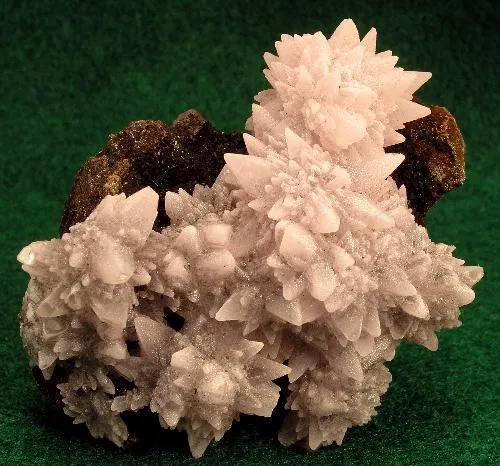 Calcite (Var: Manganoan Calcite) image