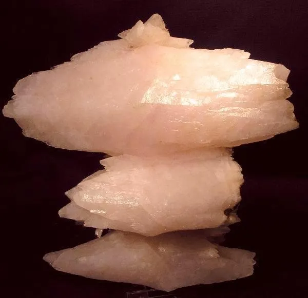 Calcite (Var: Manganoan Calcite) image