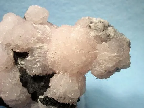 Calcite (Var: Manganoan Calcite), Manganite - image 2