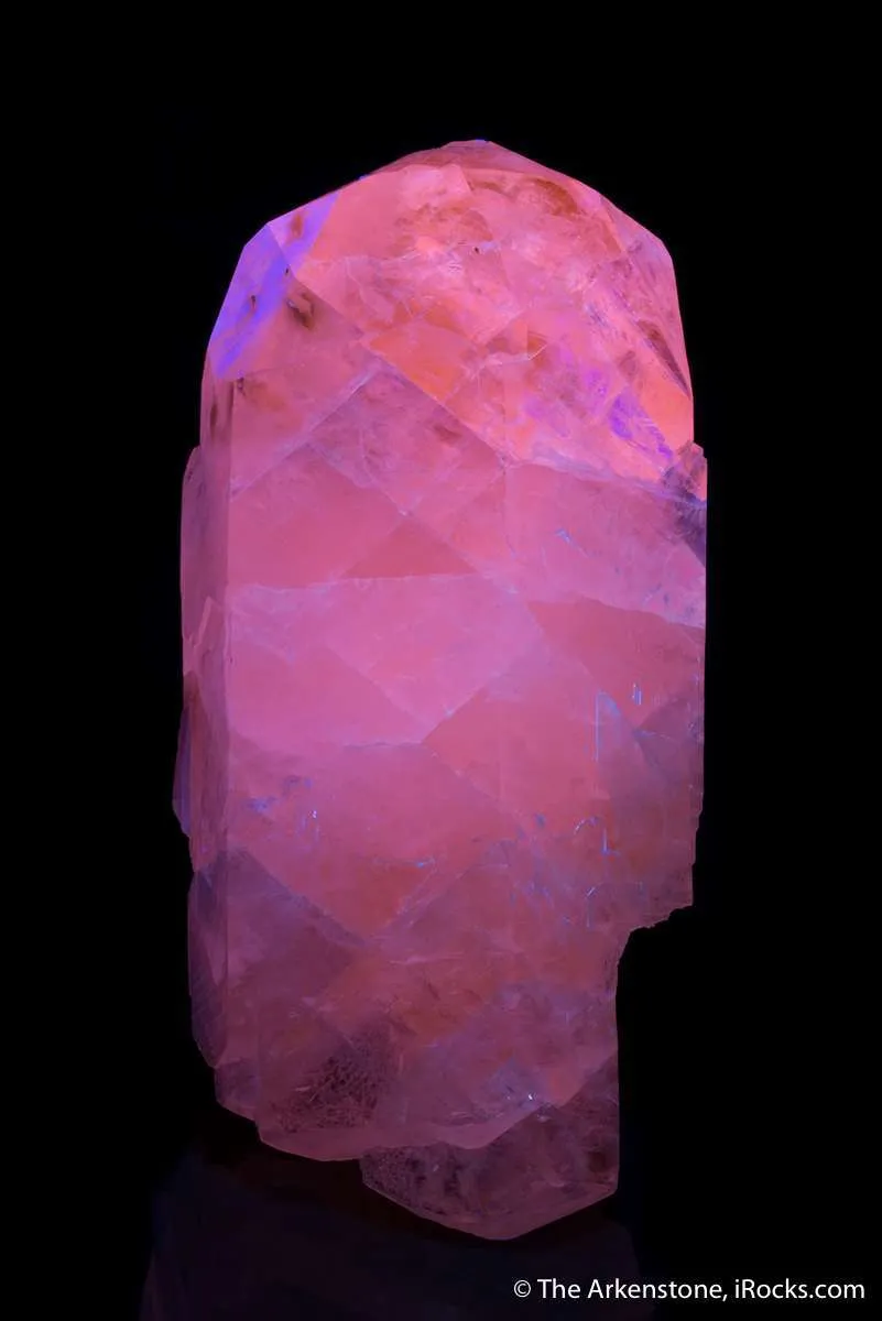 Calcite var. Manganoan (fluorescent) - image 4